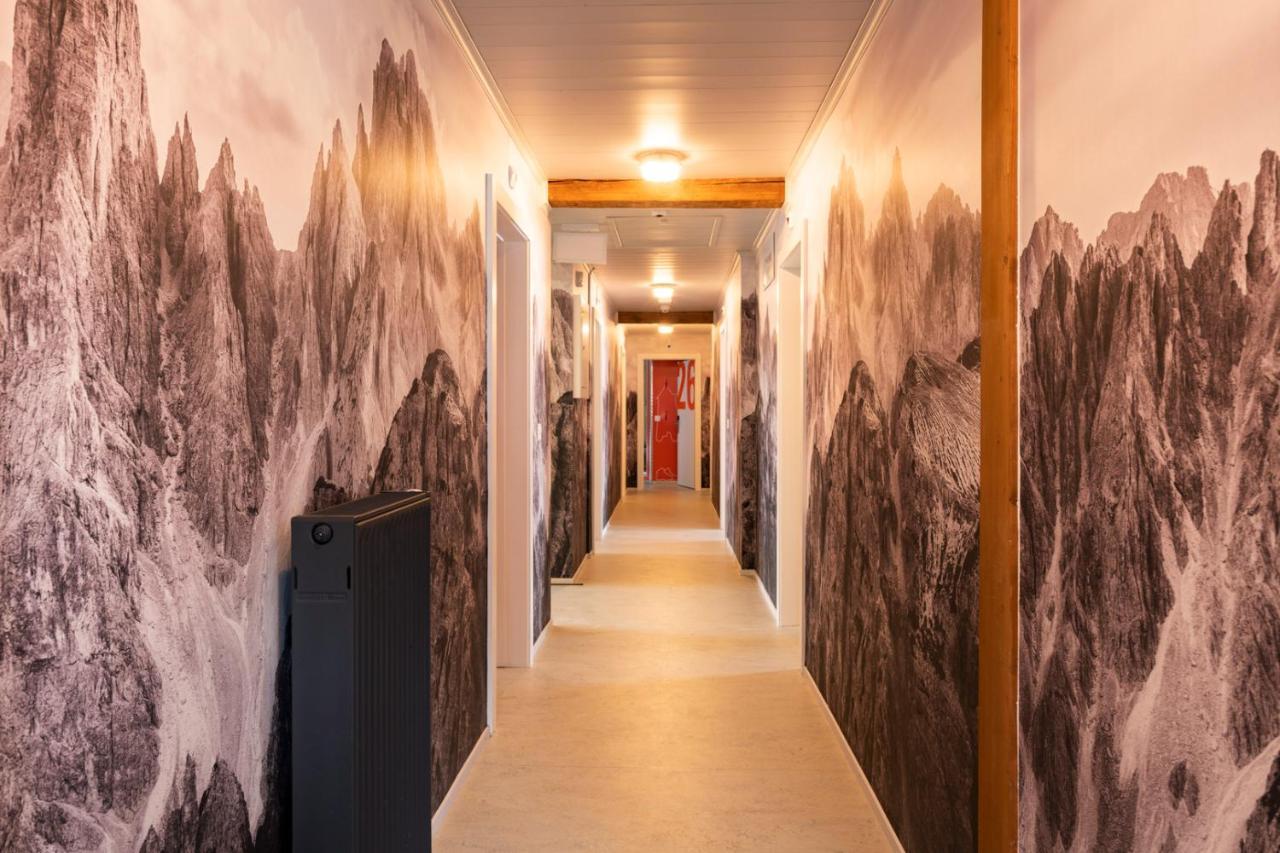 Peanut Mountain Lodge & Le Communal Val dʼIlliez Exterior foto